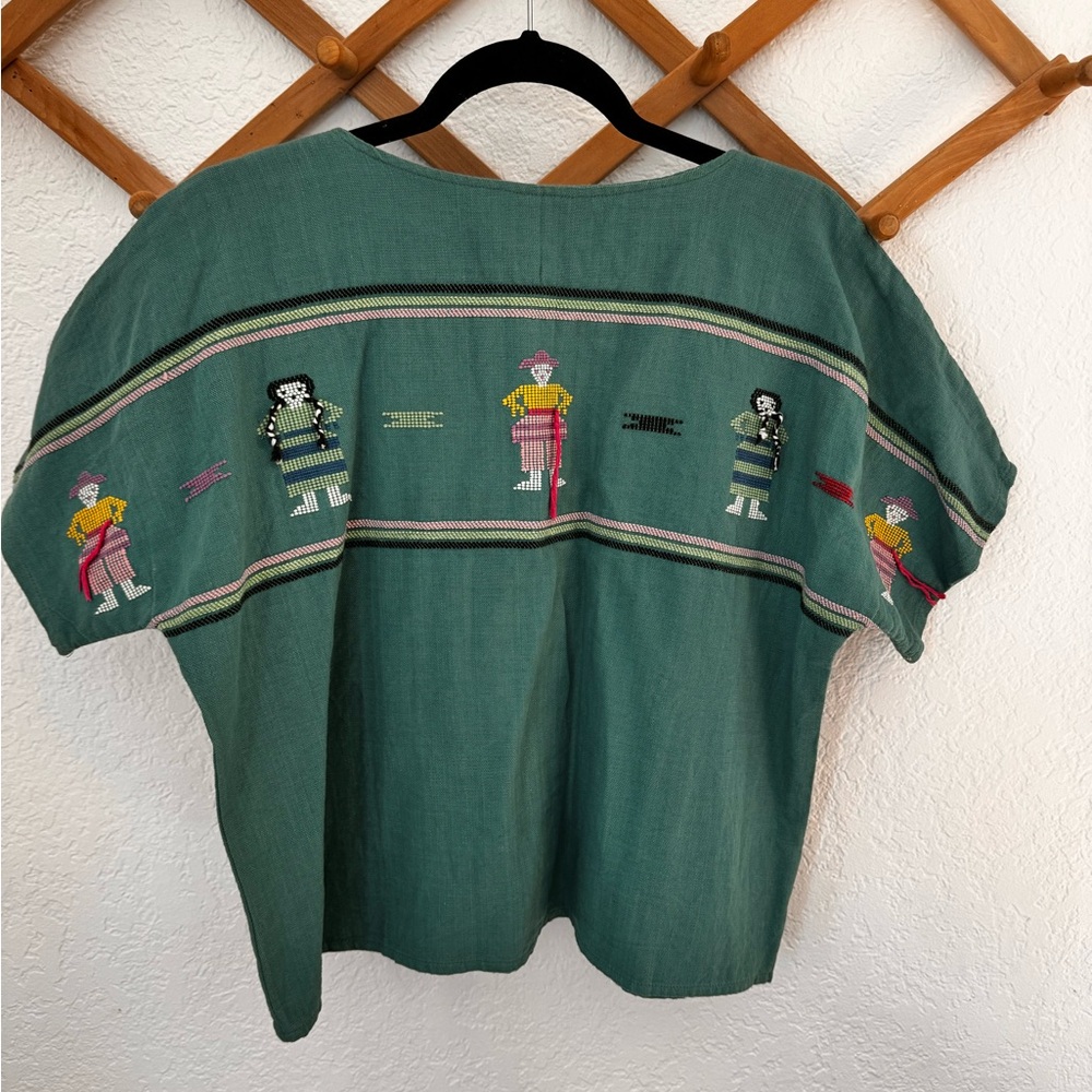 Vintage Guatemalan Embroidered 100% Cotton Top - Picture 4 of 6
